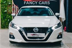 نيسان ألتيما